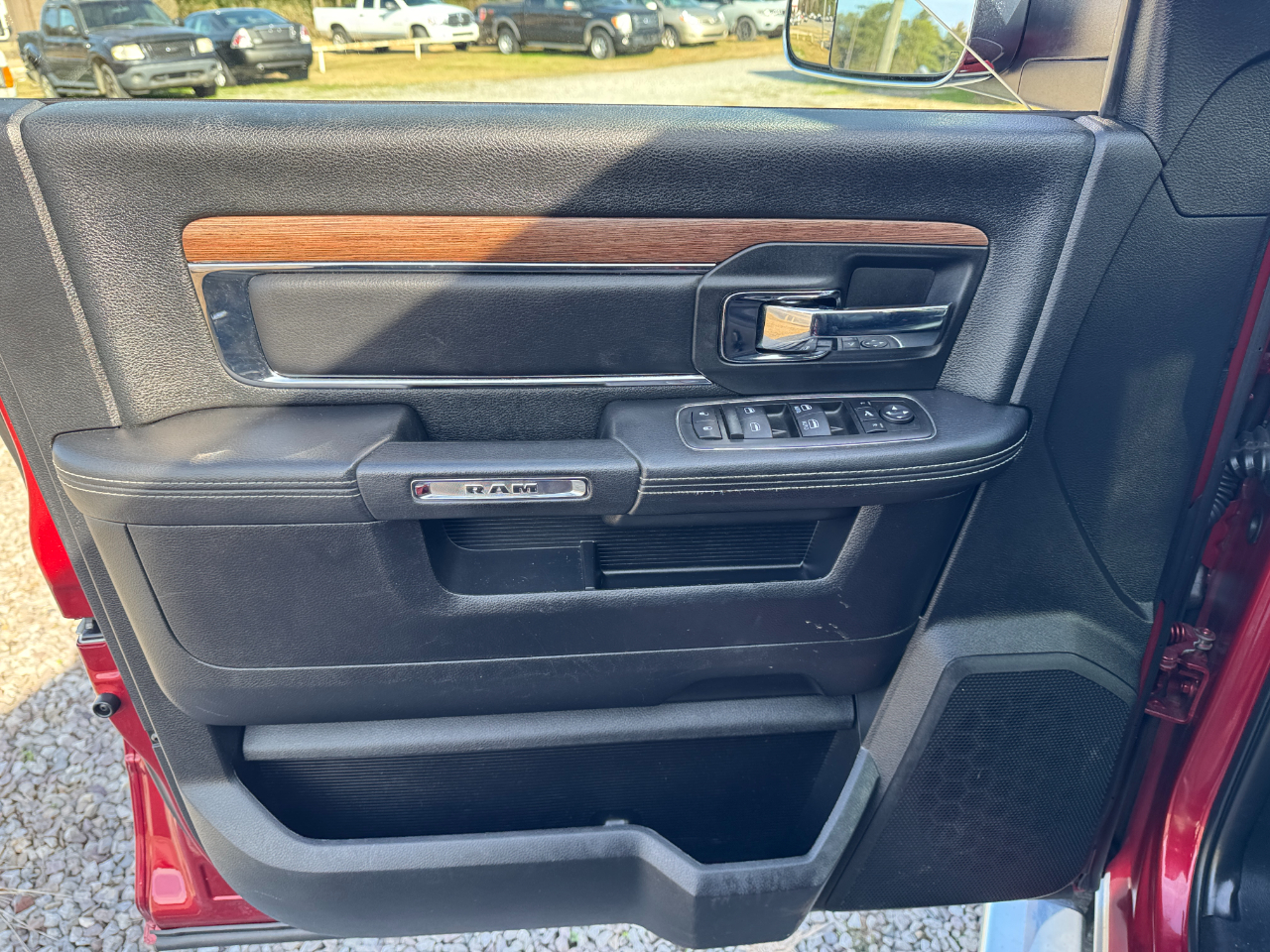 RAM 2500 4WD Crew Cab 149" Laramie 2015