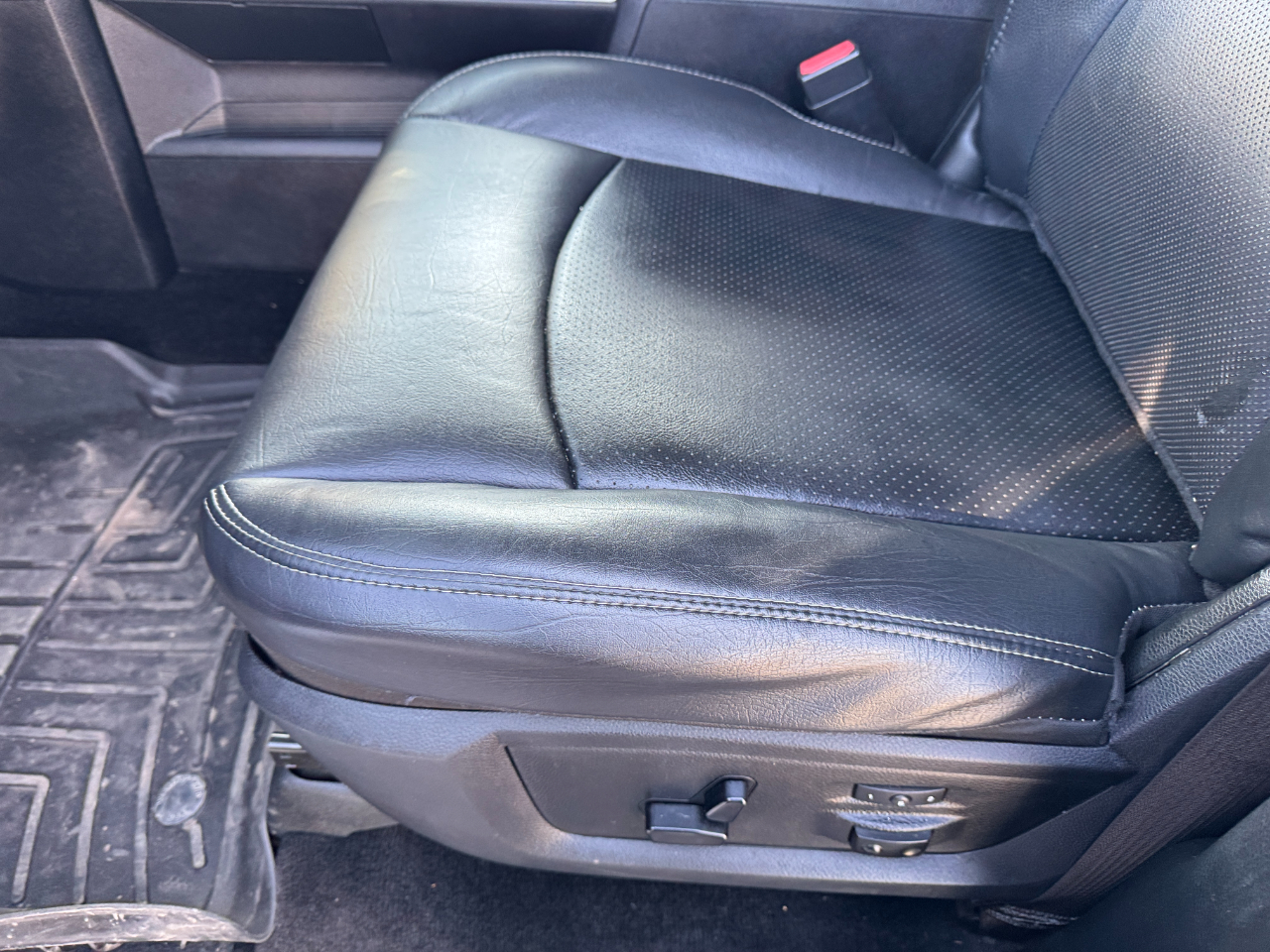 RAM 2500 4WD Crew Cab 149" Laramie 2015