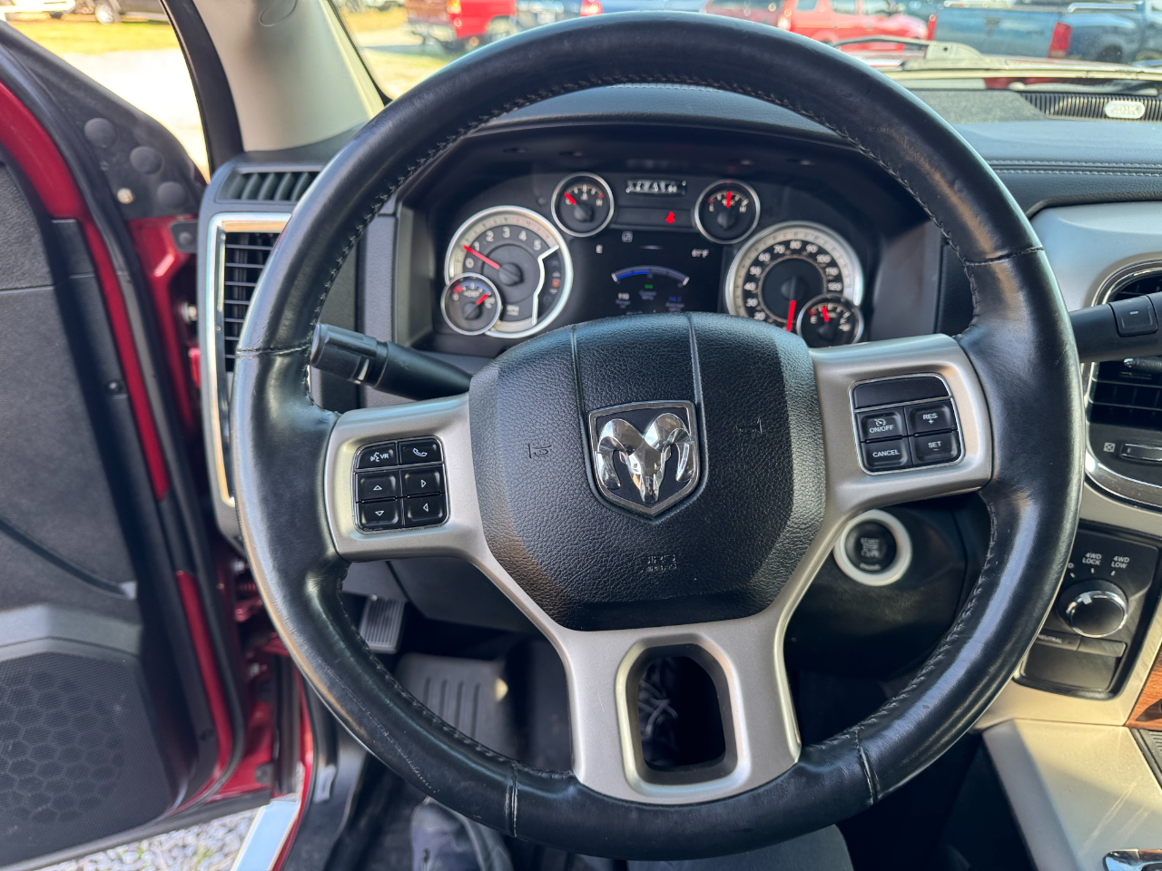 RAM 2500 4WD Crew Cab 149" Laramie 2015