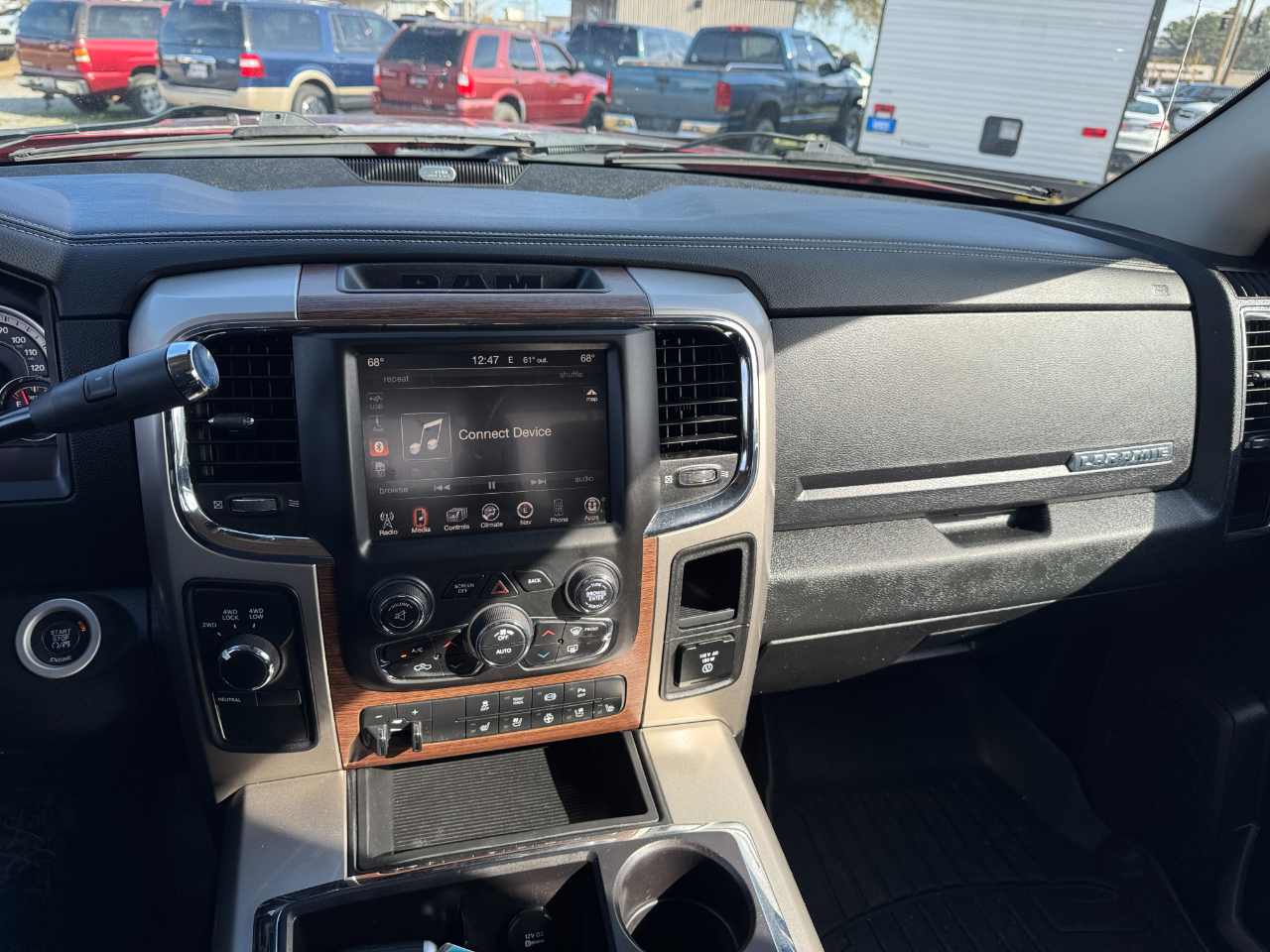 RAM 2500 4WD Crew Cab 149" Laramie 2015