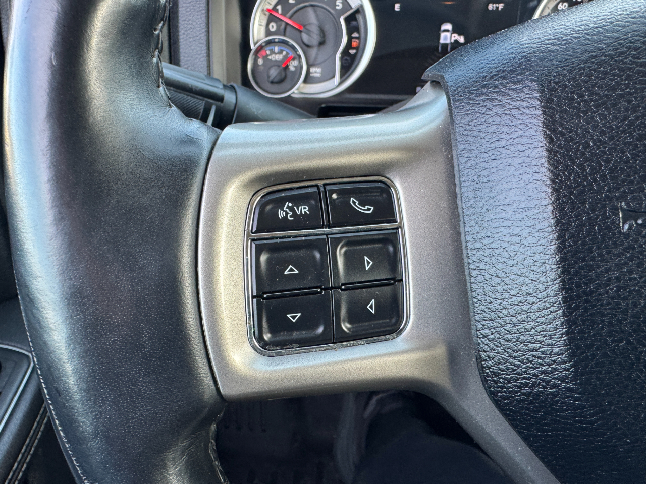 RAM 2500 4WD Crew Cab 149" Laramie 2015