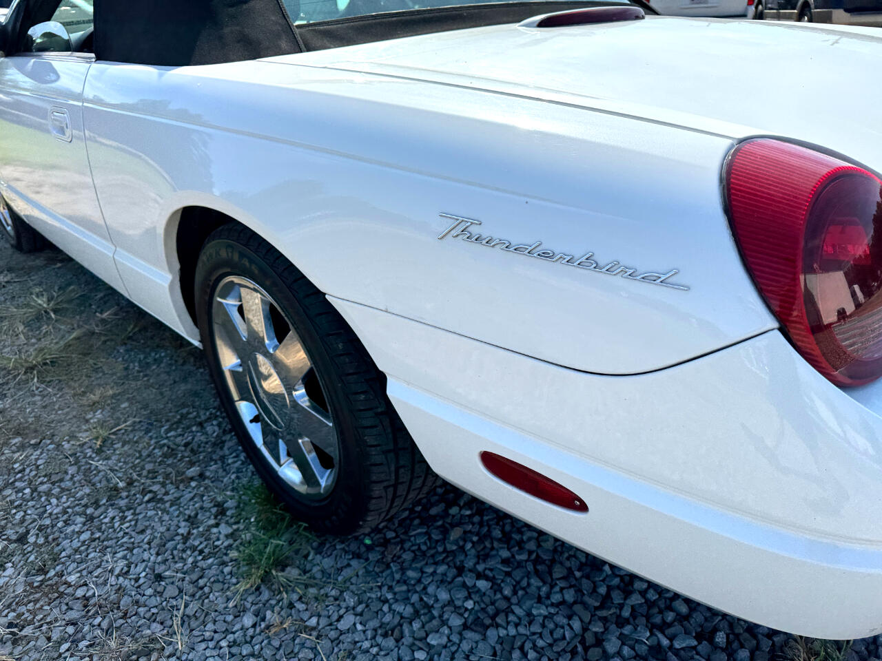 Ford Thunderbird 2dr Convertible Deluxe 2003 Ford Thunderbird 2dr Convertible Deluxe 2003