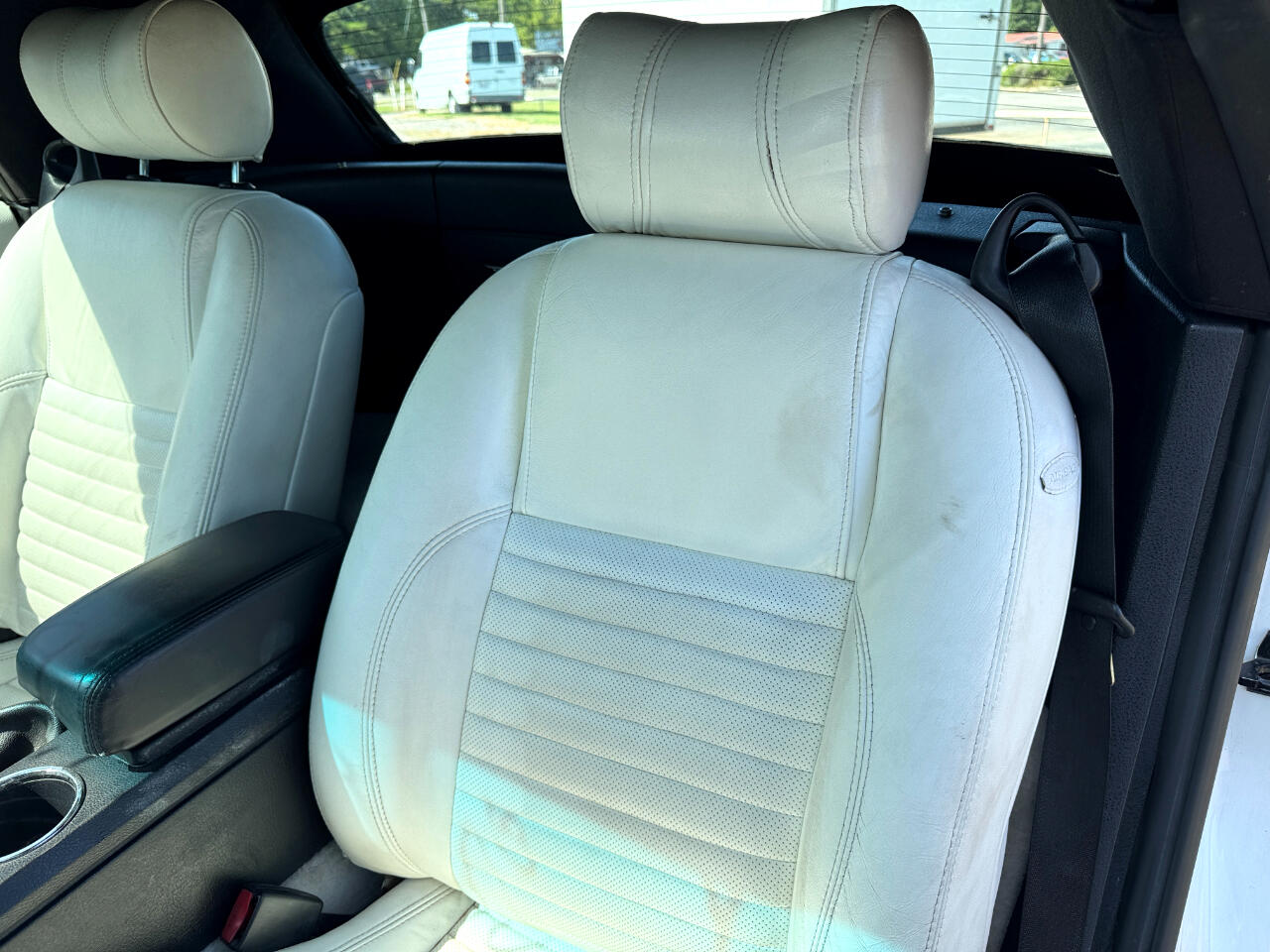 Ford Thunderbird 2dr Convertible Deluxe 2003 Ford Thunderbird 2dr Convertible Deluxe 2003