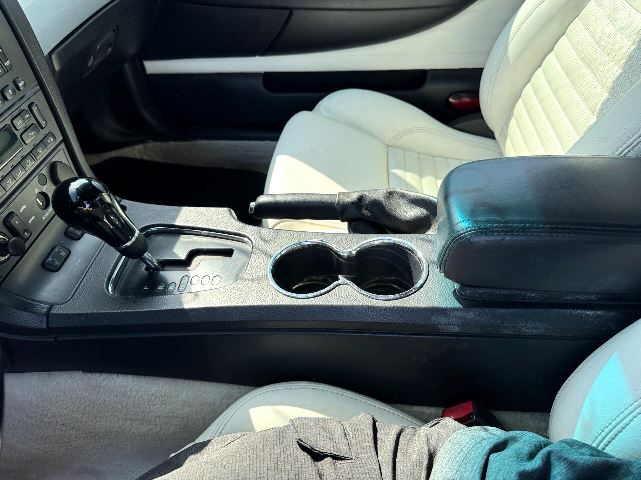 Ford Thunderbird 2dr Convertible Deluxe 2003 Ford Thunderbird 2dr Convertible Deluxe 2003