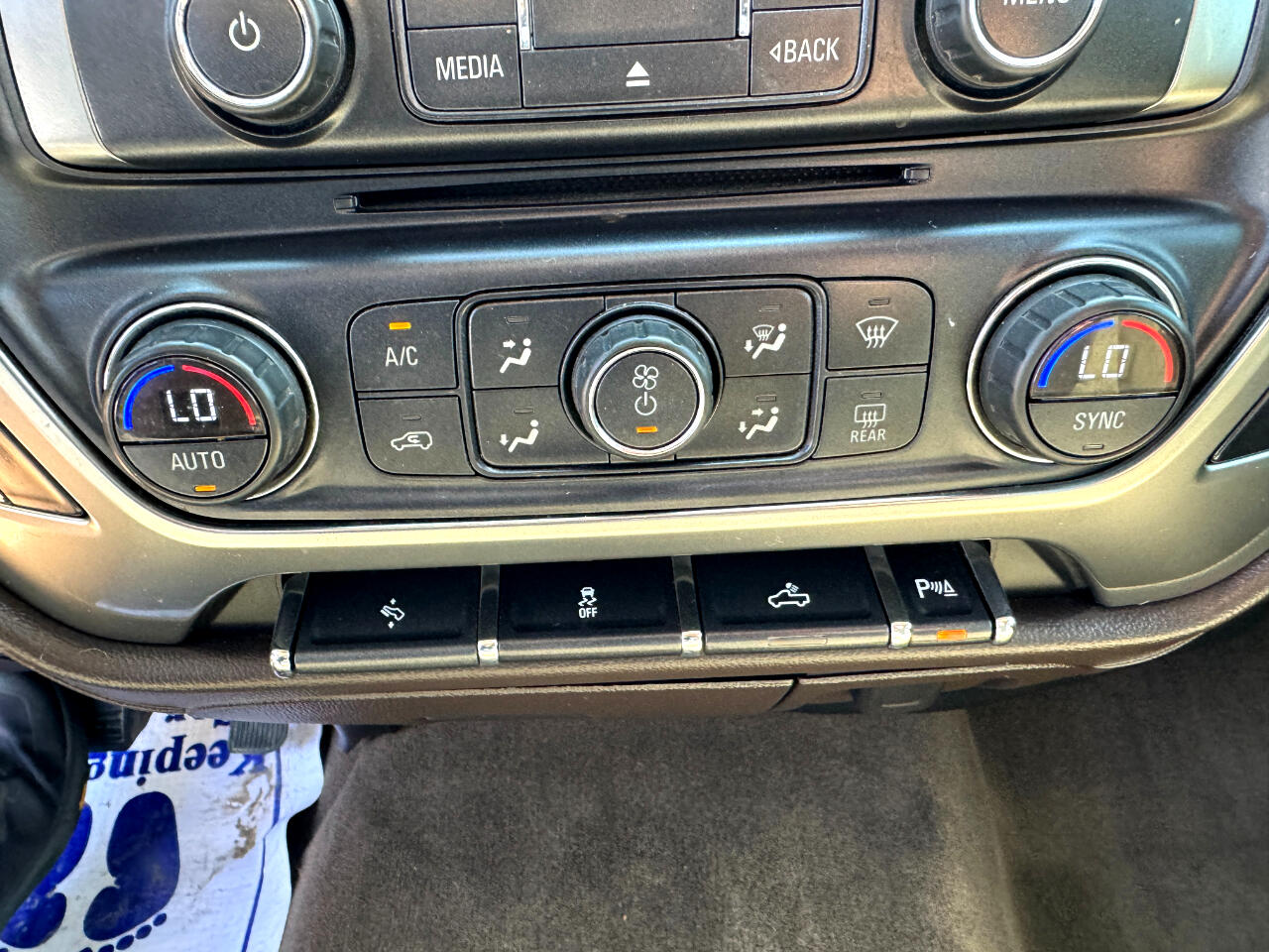 Chevrolet Silverado 1500 4WD Crew Cab 143.5" LTZ w/1LZ 2015 Chevrolet Silverado 1500 4WD Crew Cab 143.5" LTZ w/1LZ 2015