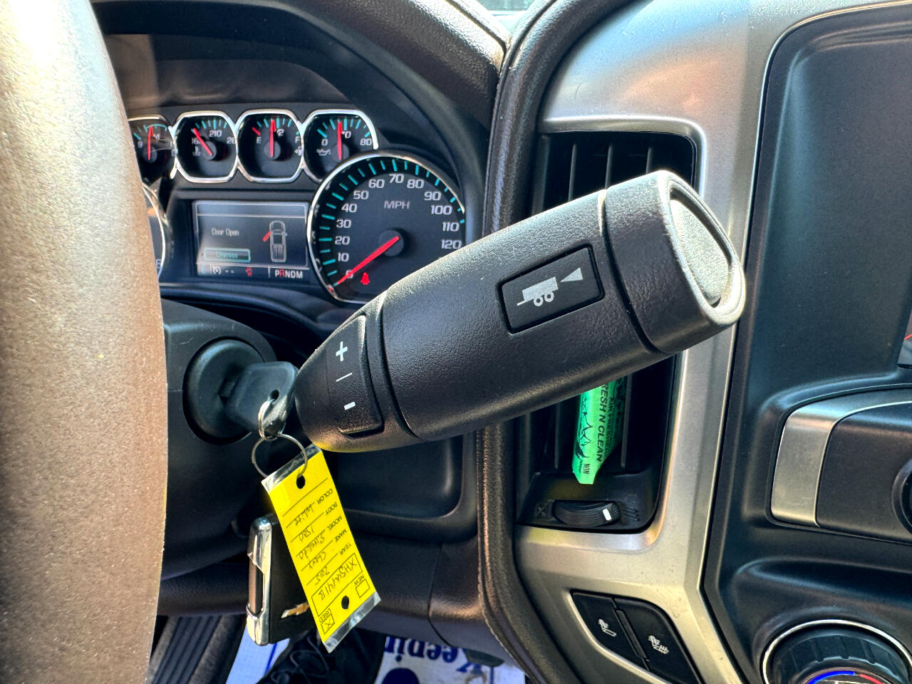 Chevrolet Silverado 1500 4WD Crew Cab 143.5" LTZ w/1LZ 2015 Chevrolet Silverado 1500 4WD Crew Cab 143.5" LTZ w/1LZ 2015