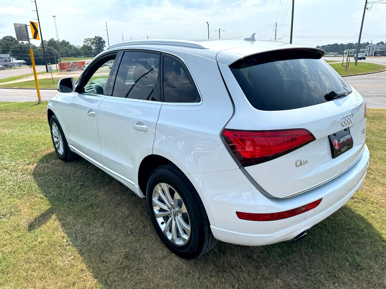 Audi Q5 quattro 4dr 2.0T Premium Plus 2015 Audi Q5 quattro 4dr 2.0T Premium Plus 2015