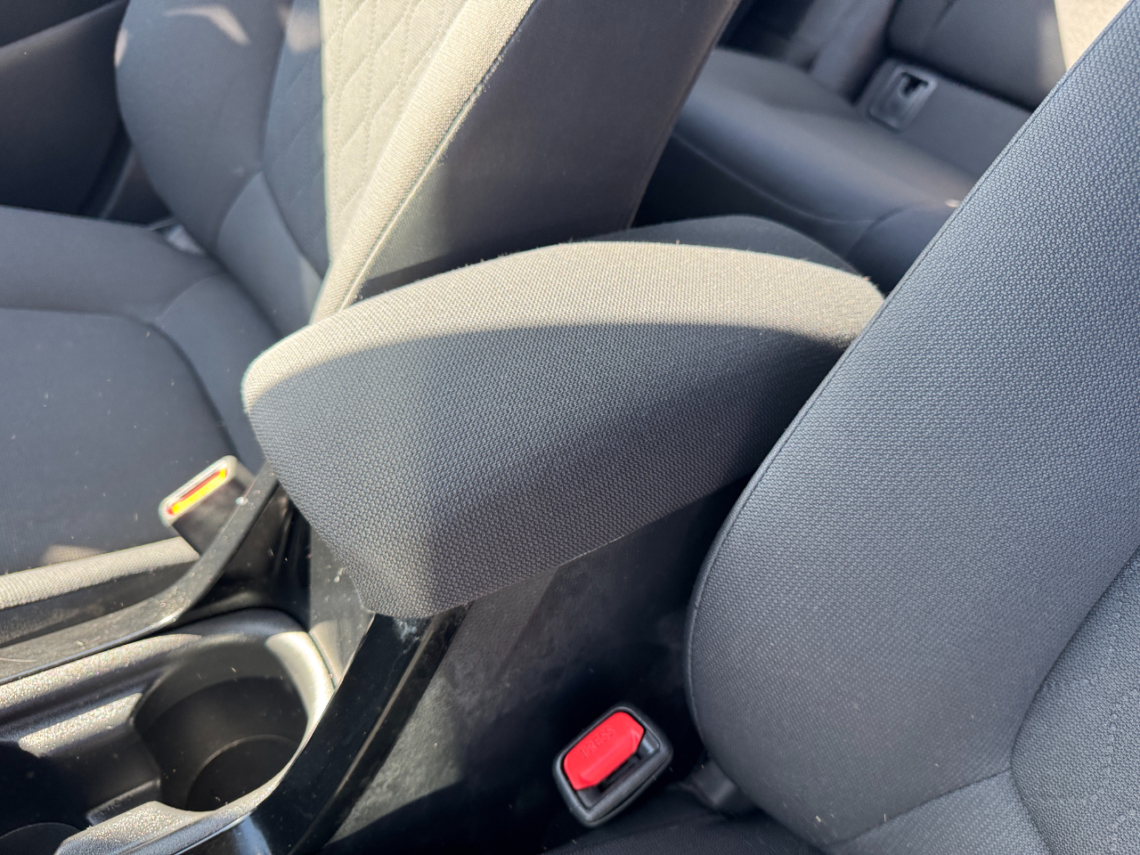 Toyota Corolla LE CVT (Natl) 2022