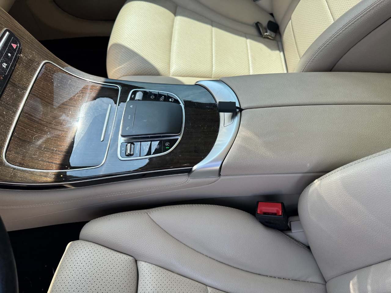 Mercedes-Benz GLC GLC 300 SUV 2021 Mercedes-Benz GLC GLC 300 SUV 2021