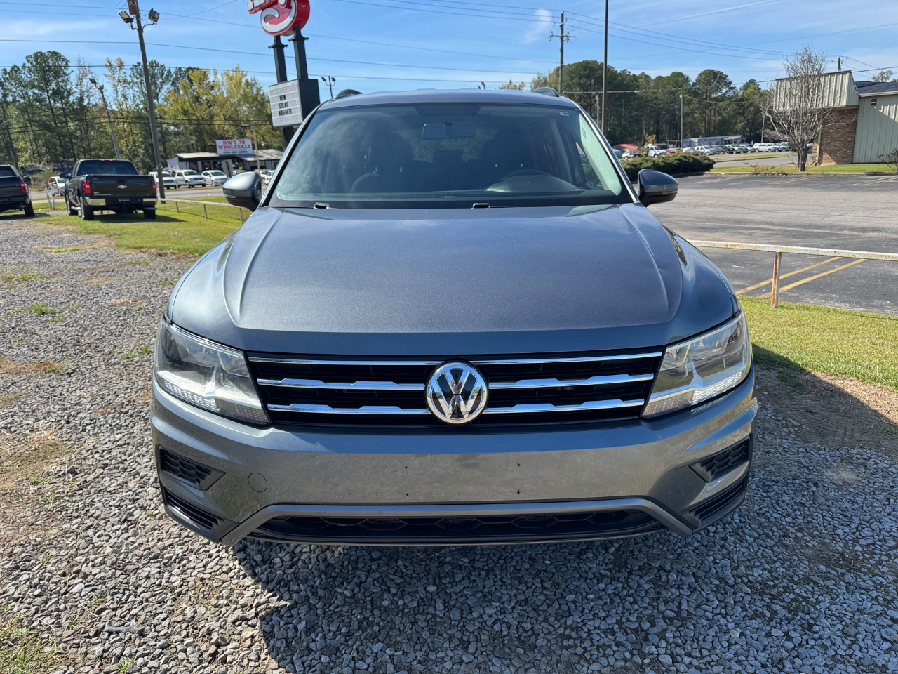 Volkswagen Tiguan 2.0T S FWD 2021 Volkswagen Tiguan 2.0T S FWD 2021