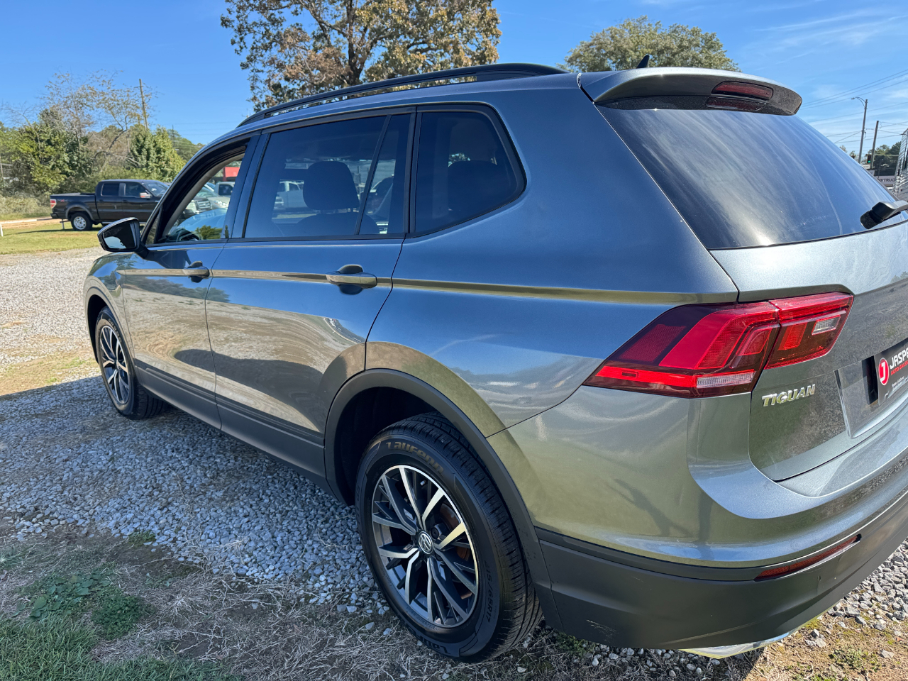 Volkswagen Tiguan 2.0T S FWD 2021 Volkswagen Tiguan 2.0T S FWD 2021