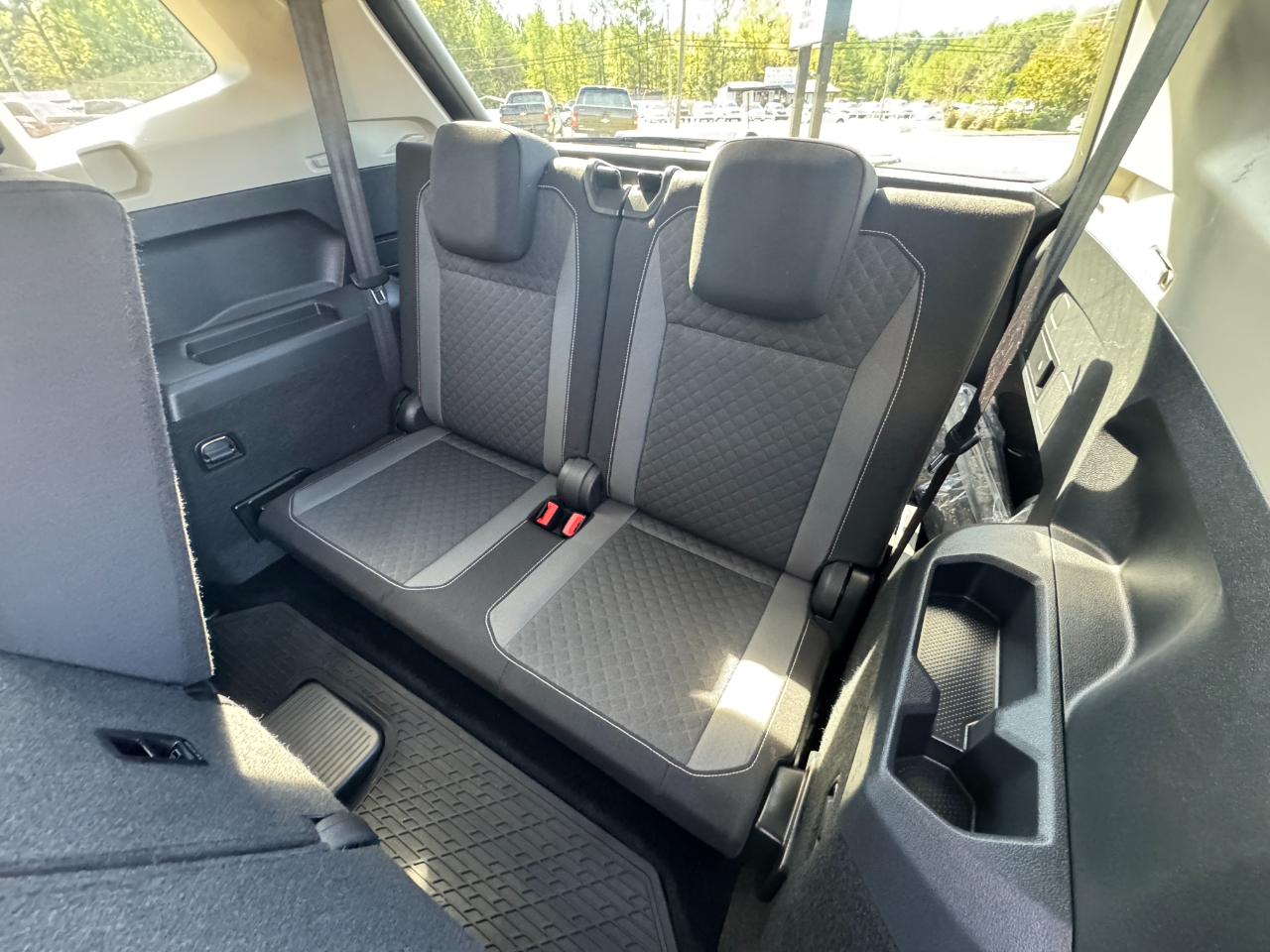 Volkswagen Tiguan 2.0T S FWD 2021 Volkswagen Tiguan 2.0T S FWD 2021