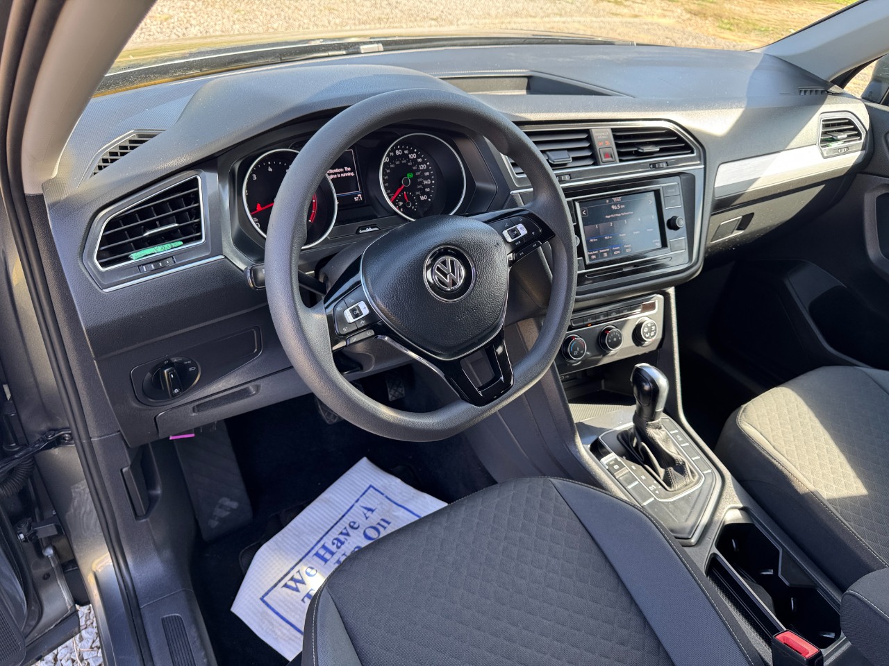 Volkswagen Tiguan 2.0T S FWD 2021 Volkswagen Tiguan 2.0T S FWD 2021