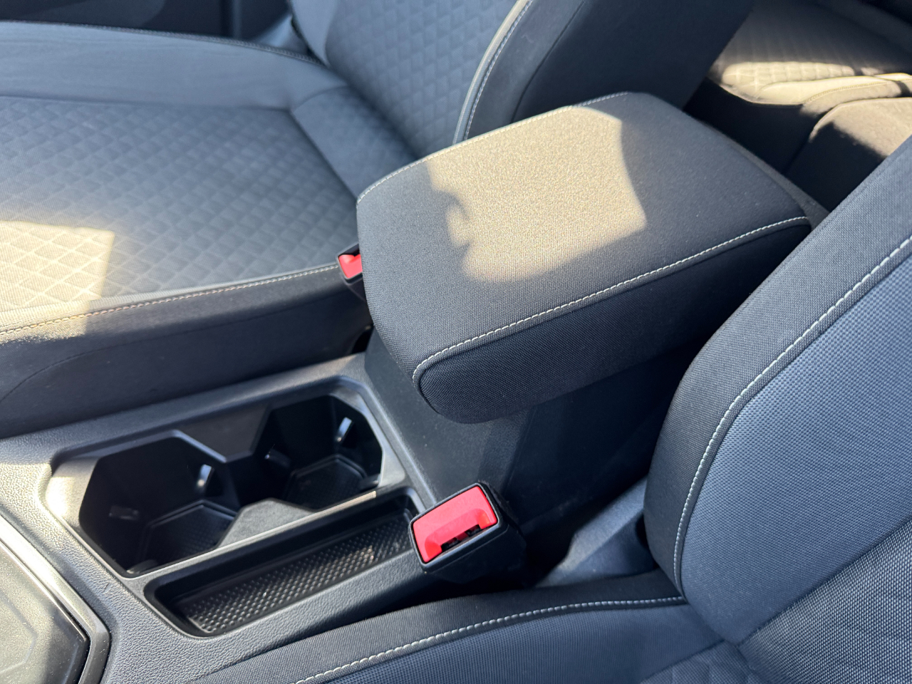 Volkswagen Tiguan 2.0T S FWD 2021 Volkswagen Tiguan 2.0T S FWD 2021