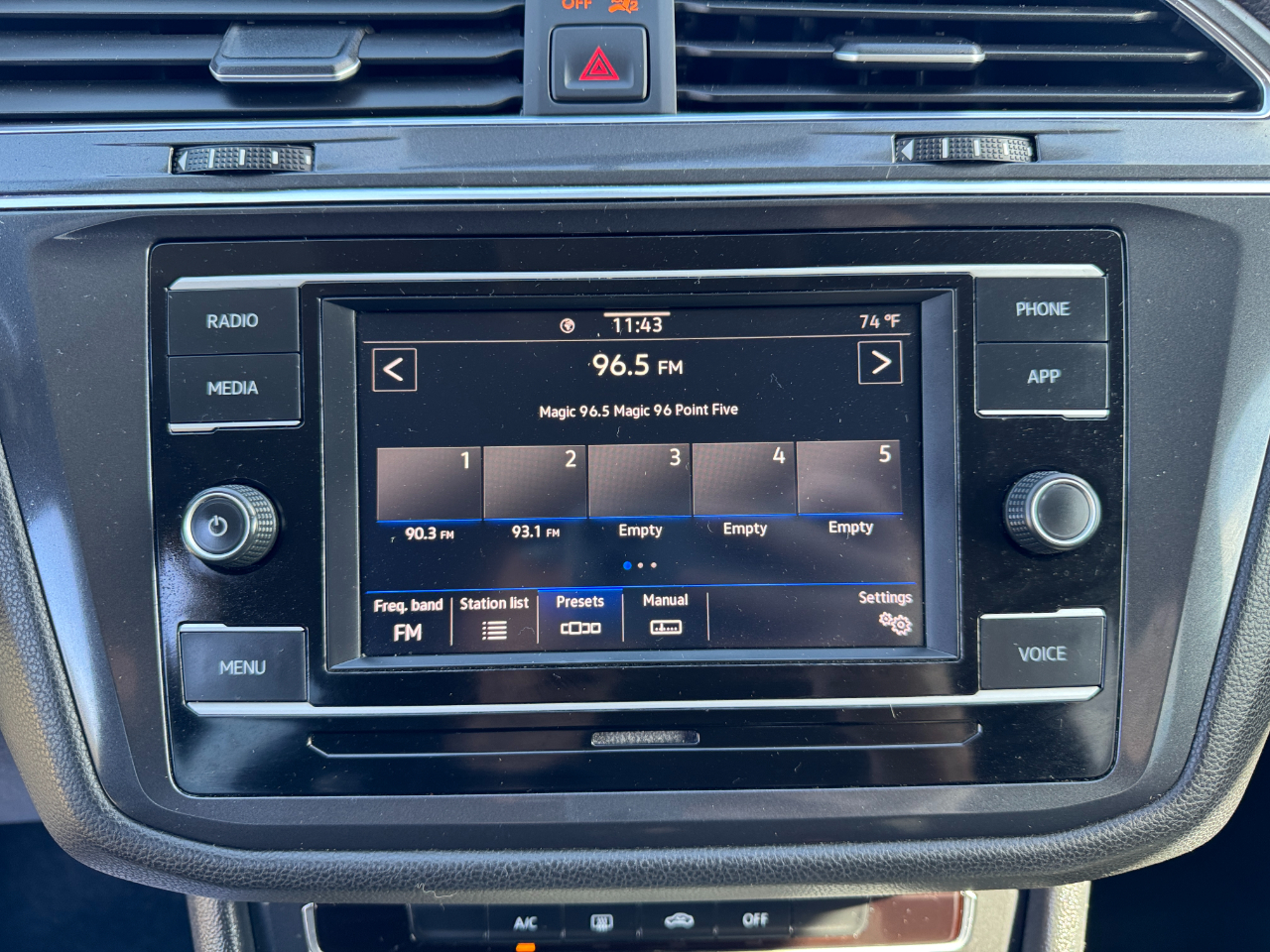 Volkswagen Tiguan 2.0T S FWD 2021 Volkswagen Tiguan 2.0T S FWD 2021