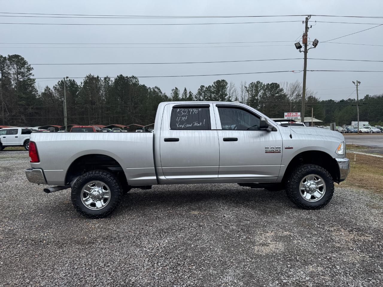 RAM 2500 Tradesman 4x4 Crew Cab 6'4" Box 2018