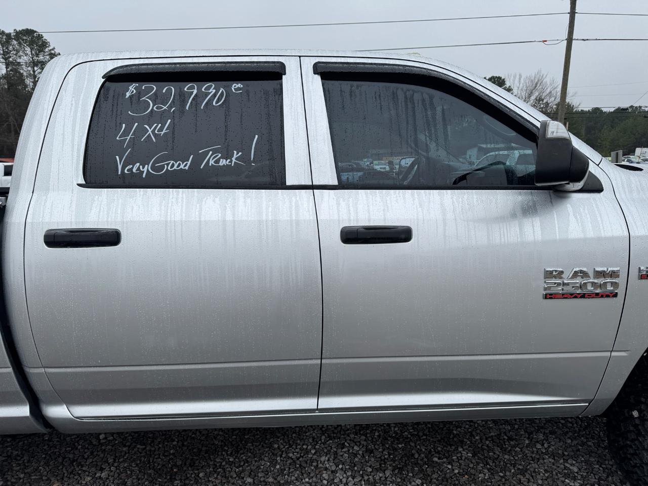 RAM 2500 Tradesman 4x4 Crew Cab 6'4" Box 2018