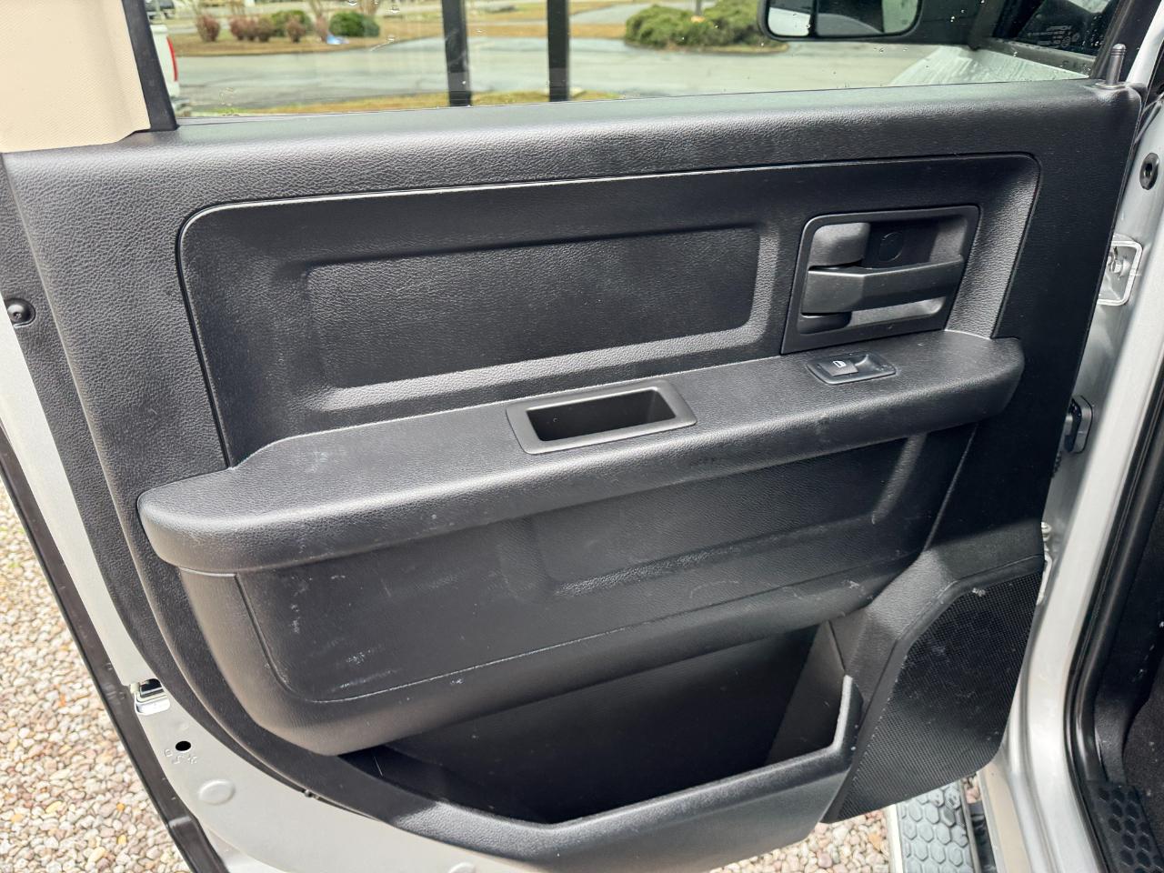 RAM 2500 Tradesman 4x4 Crew Cab 6'4" Box 2018