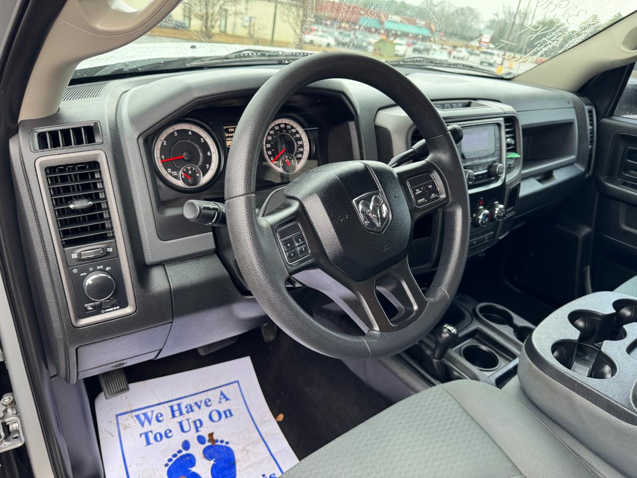 RAM 2500 Tradesman 4x4 Crew Cab 6'4" Box 2018