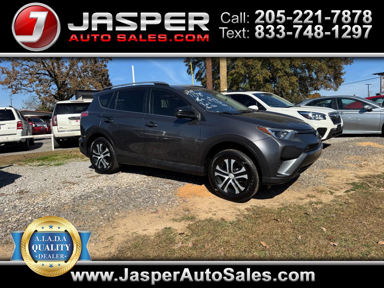 Toyota RAV4 LE FWD (Natl) 2018