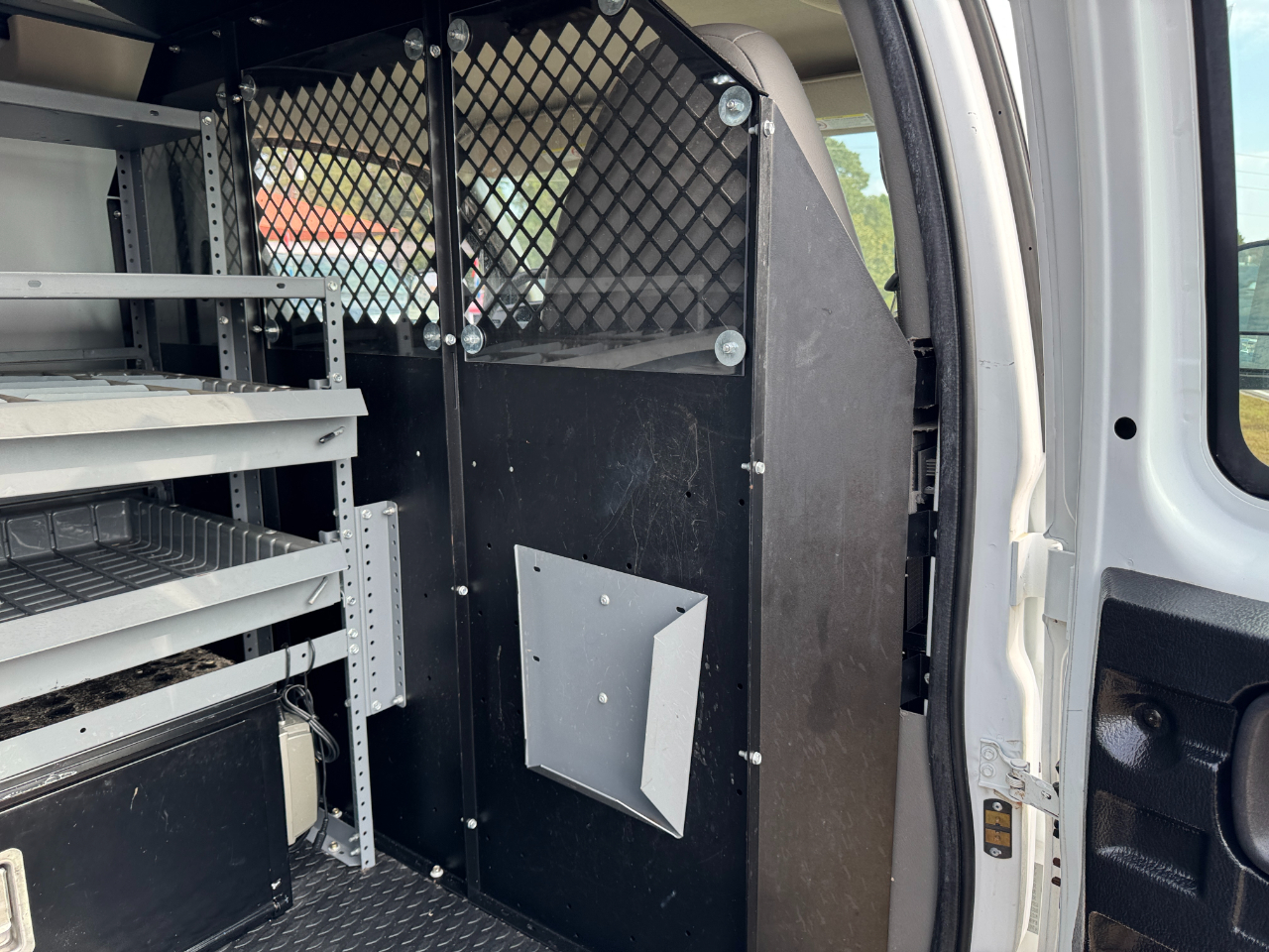 Chevrolet Express Cargo Van RWD 2500 135" 2015 Chevrolet Express Cargo Van RWD 2500 135" 2015