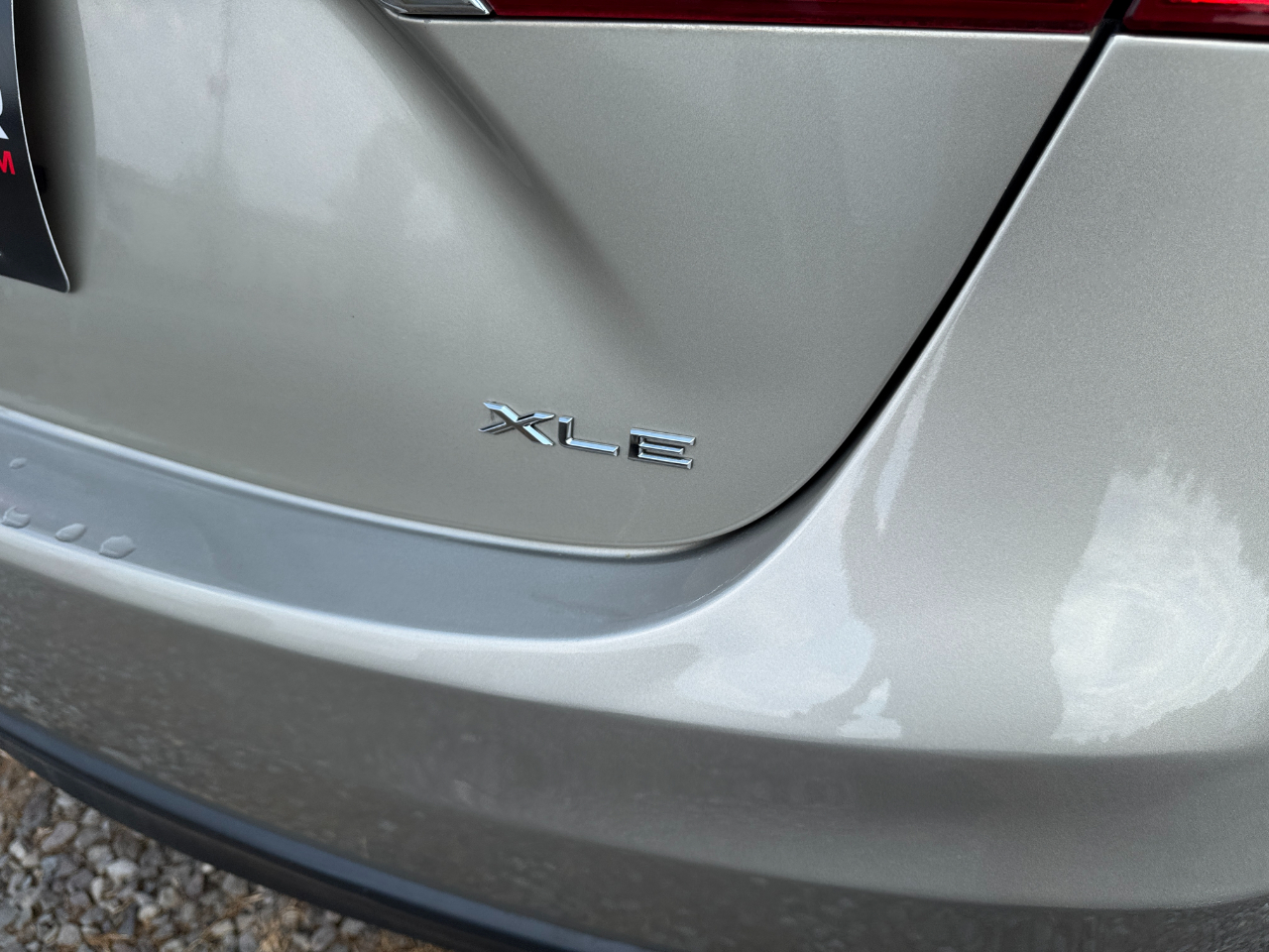 Toyota Avalon 4dr Sdn Limited (Natl) 2014 Toyota Avalon 4dr Sdn Limited (Natl) 2014