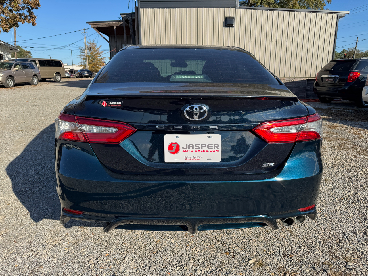 Toyota Camry LE Auto (Natl) 2018