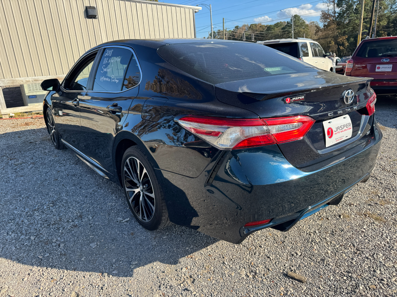 Toyota Camry LE Auto (Natl) 2018
