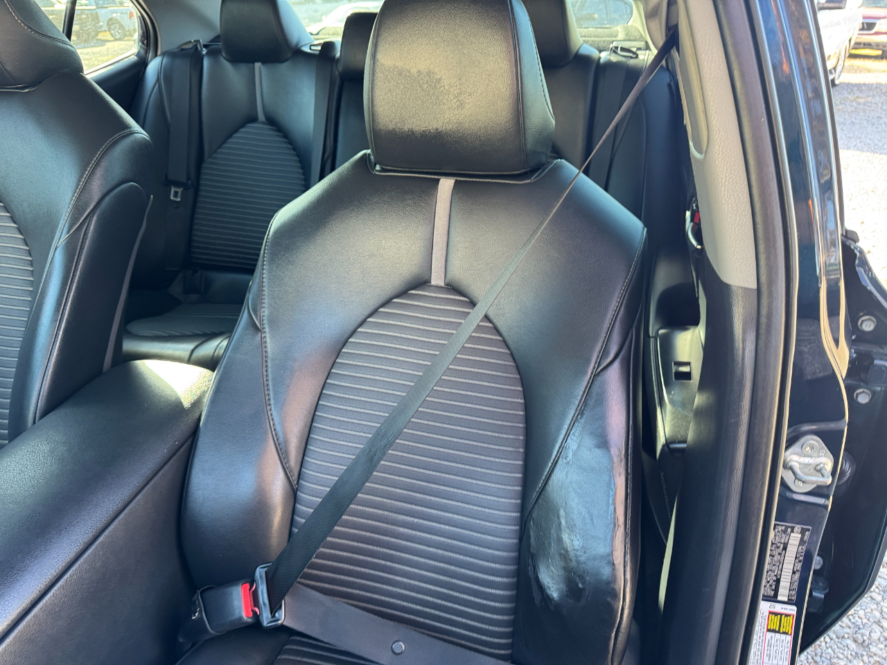 Toyota Camry LE Auto (Natl) 2018