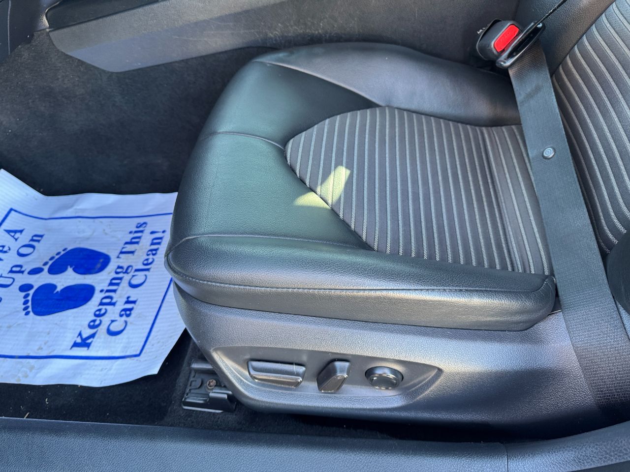 Toyota Camry LE Auto (Natl) 2018