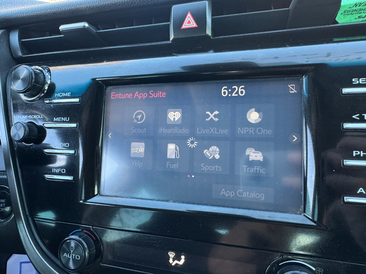 Toyota Camry LE Auto (Natl) 2018