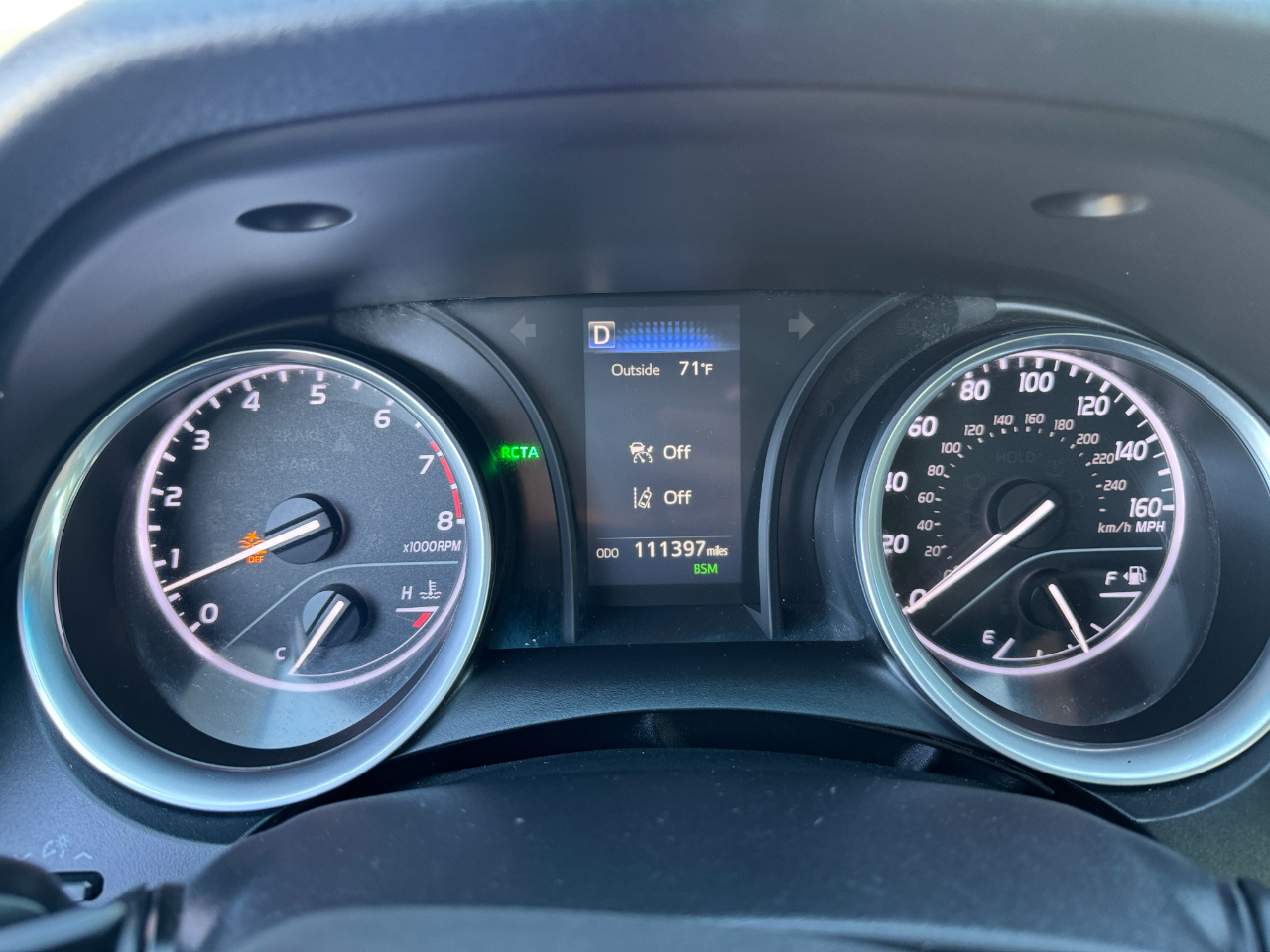 Toyota Camry LE Auto (Natl) 2018