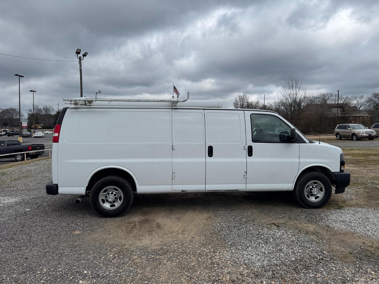 Chevrolet Express Cargo Van RWD 2500 155" 2018