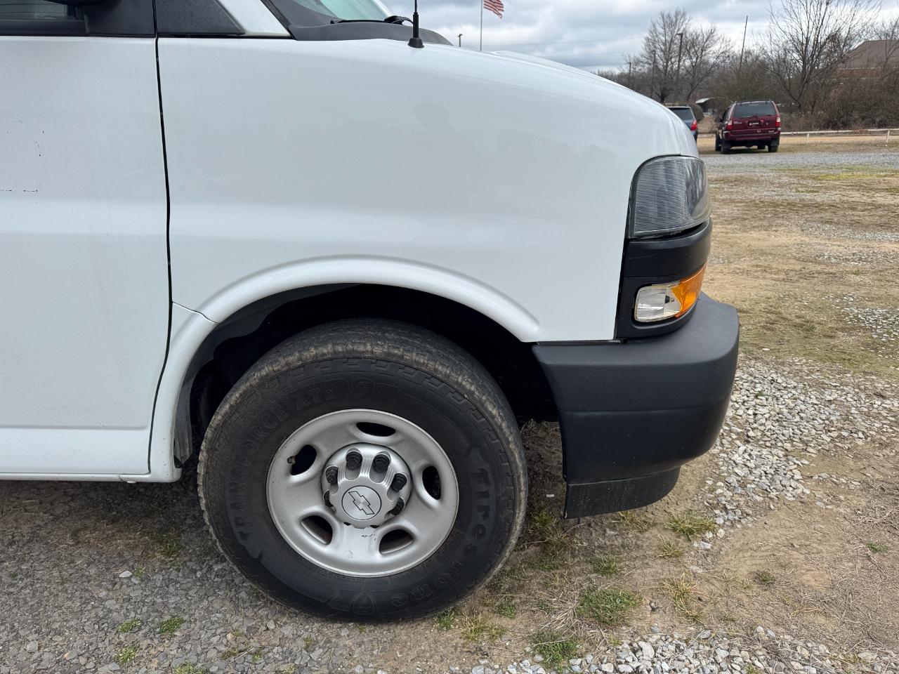 Chevrolet Express Cargo Van RWD 2500 155" 2018