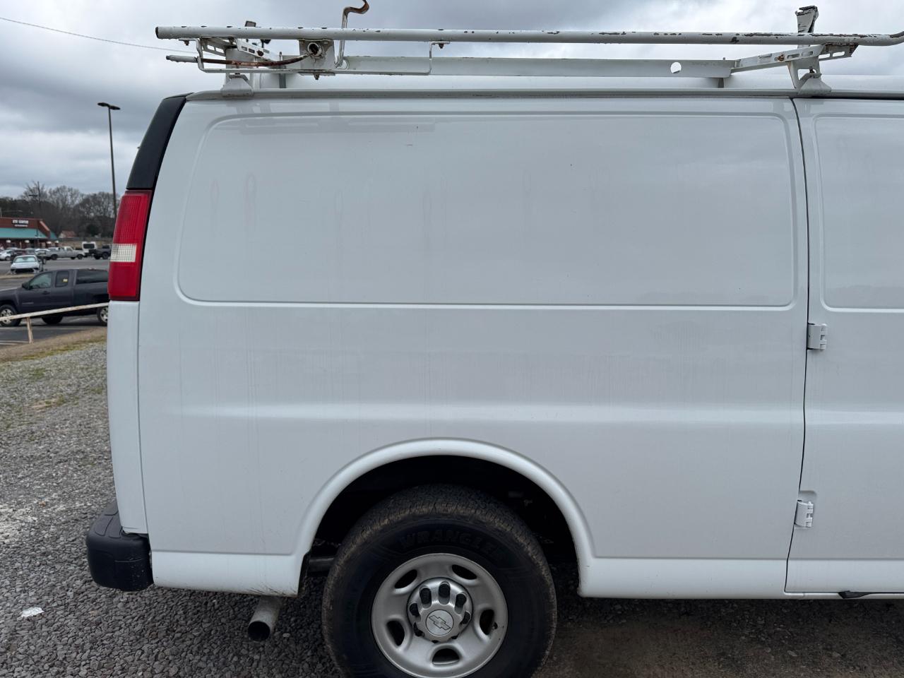 Chevrolet Express Cargo Van RWD 2500 155" 2018