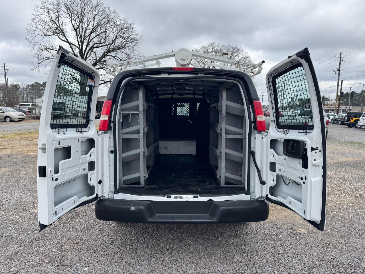 Chevrolet Express Cargo Van RWD 2500 155" 2018