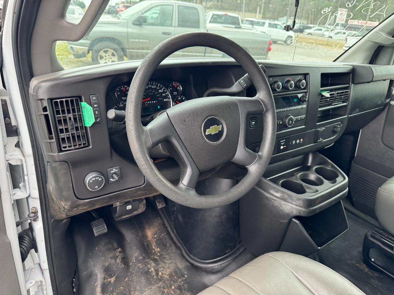 Chevrolet Express Cargo Van RWD 2500 155" 2018