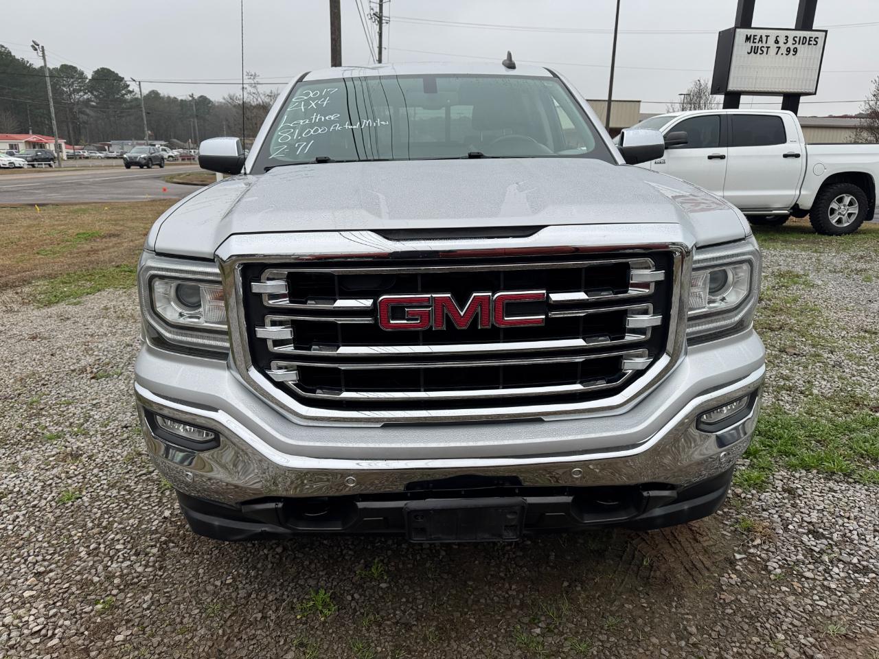 GMC Sierra 1500 4WD Crew Cab 153.0" SLT 2017