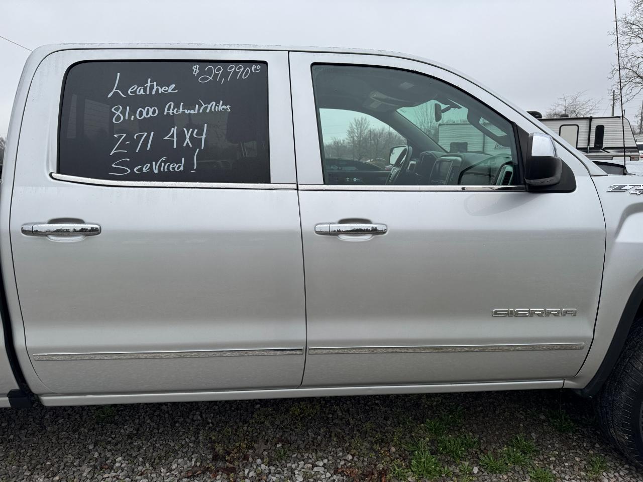 GMC Sierra 1500 4WD Crew Cab 153.0" SLT 2017