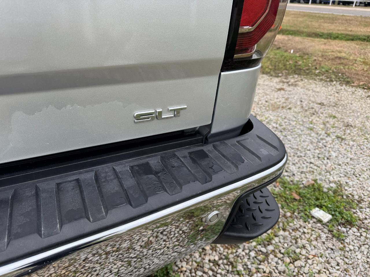 GMC Sierra 1500 4WD Crew Cab 153.0" SLT 2017