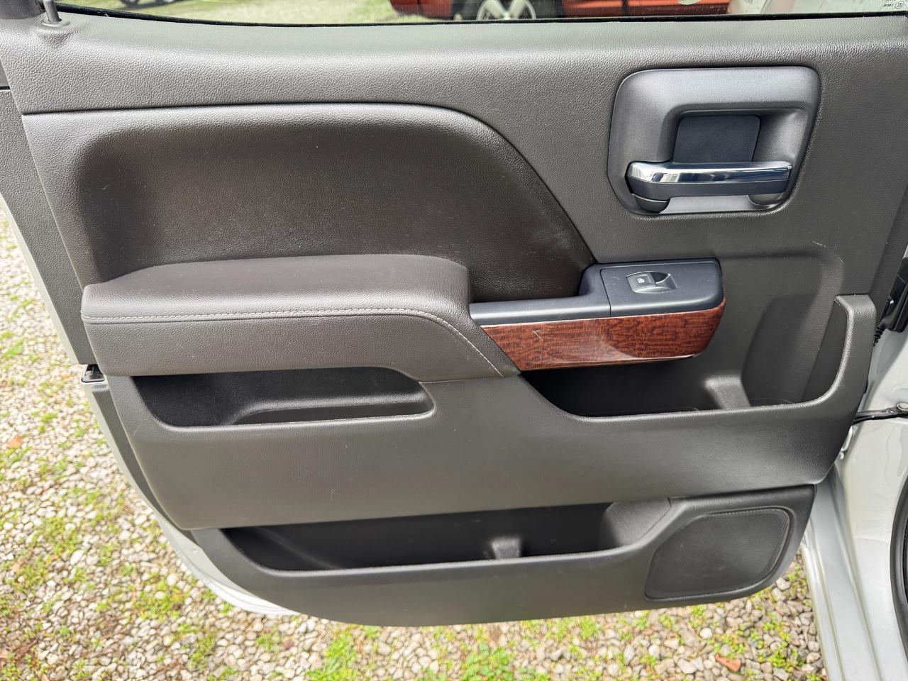 GMC Sierra 1500 4WD Crew Cab 153.0" SLT 2017