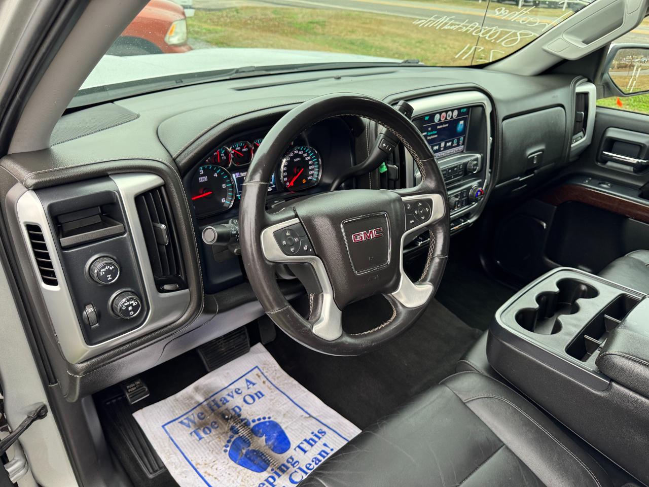 GMC Sierra 1500 4WD Crew Cab 153.0" SLT 2017