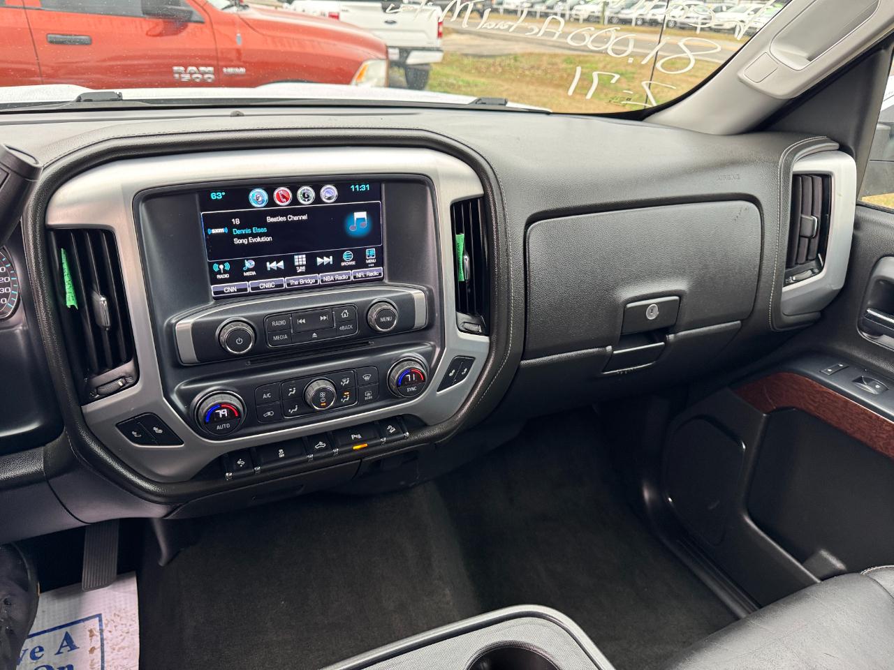 GMC Sierra 1500 4WD Crew Cab 153.0" SLT 2017