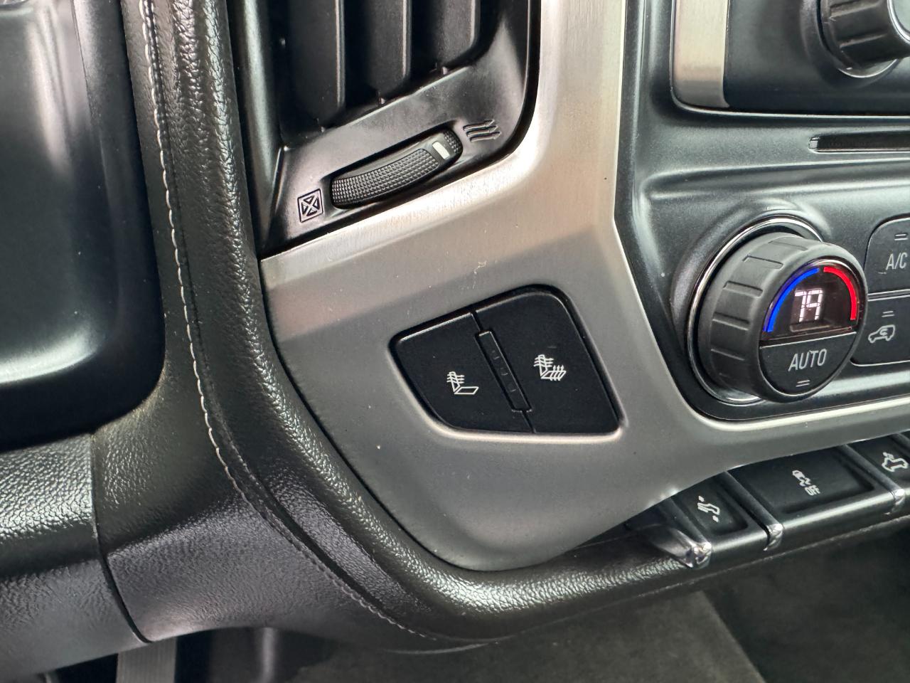 GMC Sierra 1500 4WD Crew Cab 153.0" SLT 2017