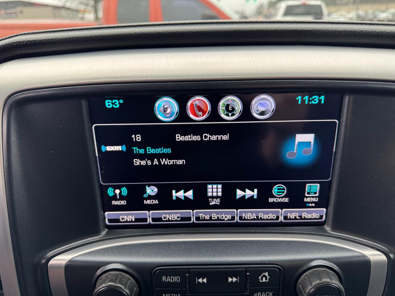 GMC Sierra 1500 4WD Crew Cab 153.0" SLT 2017