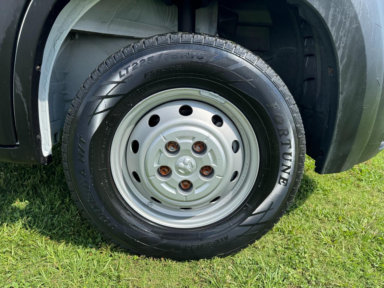 RAM ProMaster Cargo Van 2500 Low Roof 136" WB 2021