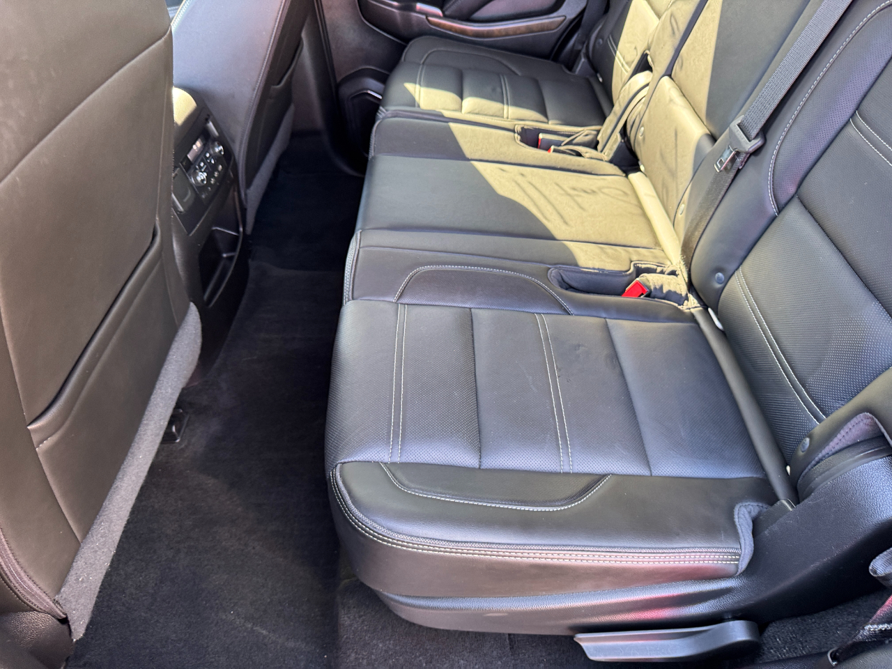 GMC Yukon 2WD 4dr Denali 2018