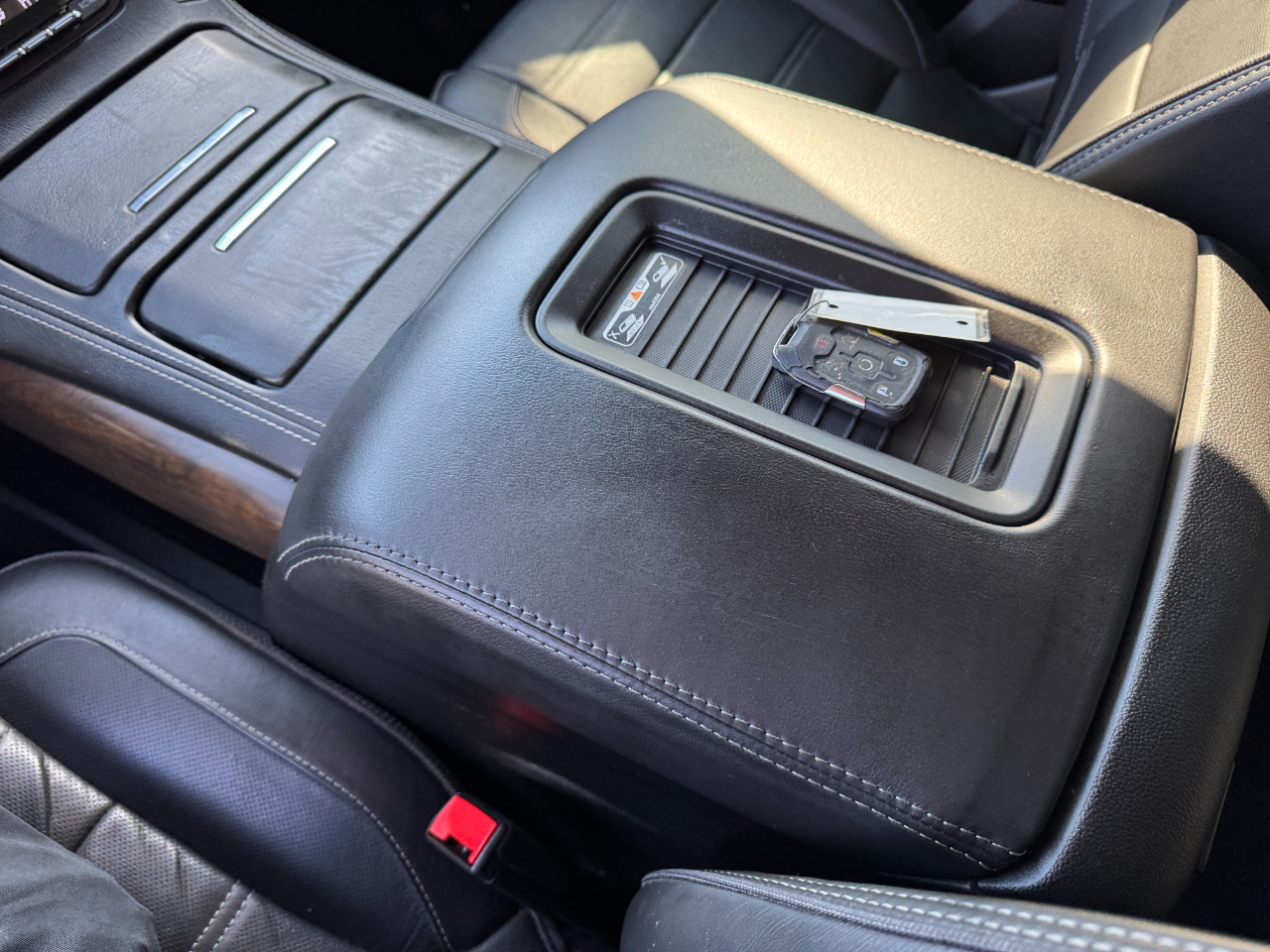 GMC Yukon 2WD 4dr Denali 2018