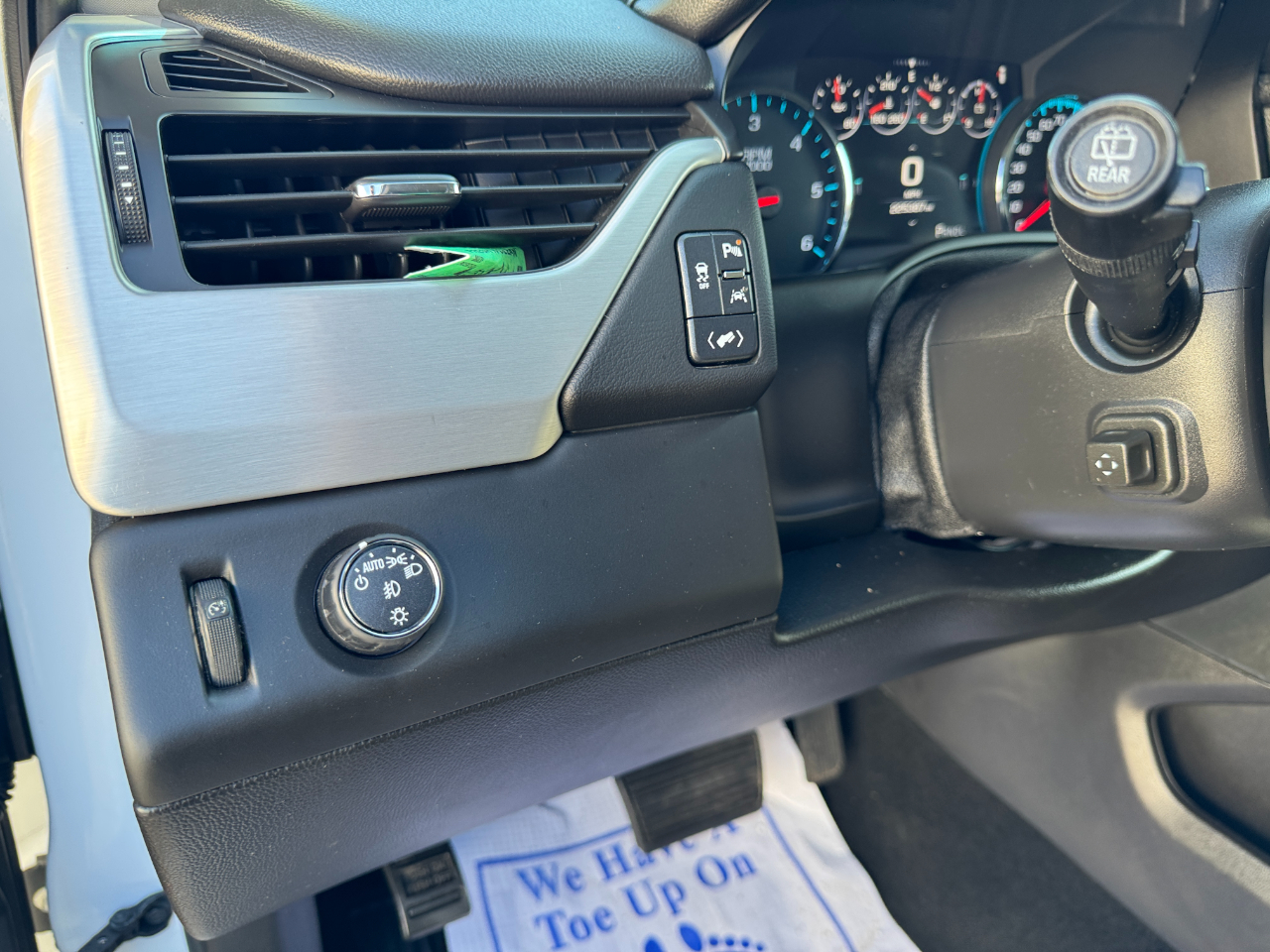 GMC Yukon XL 2WD 4dr SLT 2017