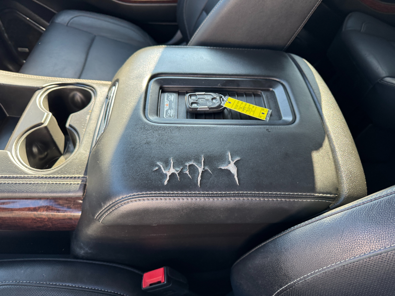 GMC Yukon XL 2WD 4dr SLT 2017